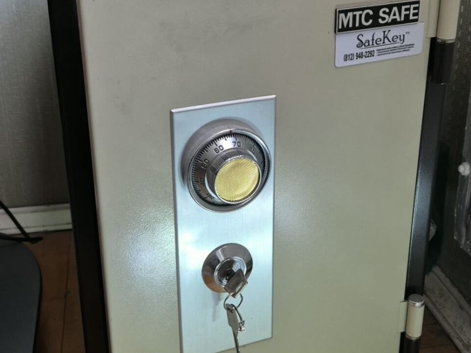 Вскрытие механического замка MTC Safe