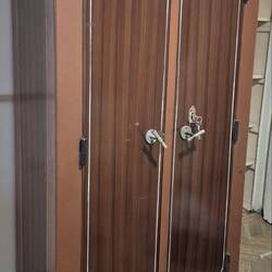 Вскрытие металлического двустворчатого шкафа